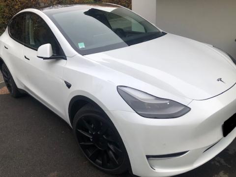 Tesla Model Y Long Range Blanc