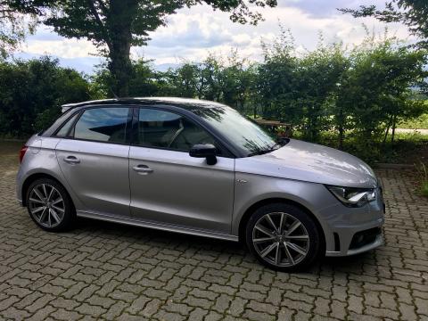 Audi A1 Sportback  1.2 TFSI Attraction admired S line Argent