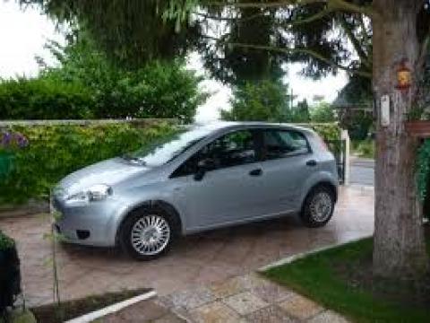 FIAT Punto 1.4 Young (limousine)