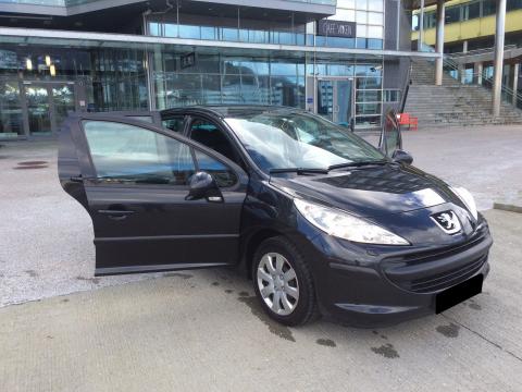 Peugeot 207 Noire