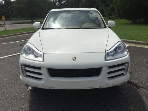 Porsche cayenne porsche cayenne tres bon etat blanc Blanc