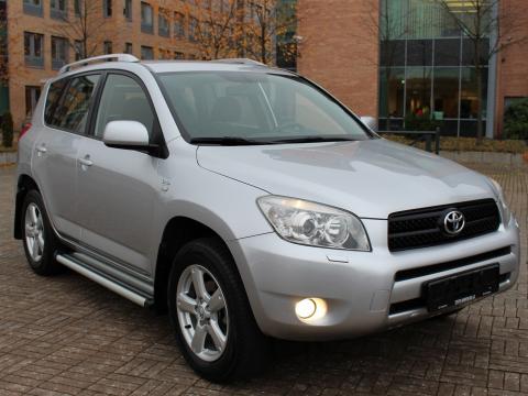 Toyota RAV 4  Bon voiture  Gris
