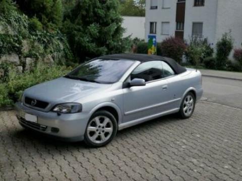 Opel ASTRA Cabrio 2.2i 16V Bertone Edition Gris