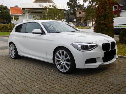 BMW Belle voiture d'occasion BMW Serie1 pas de pobleme Blanc