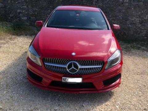 Mercedes-Benz class A 250 sport Rouge