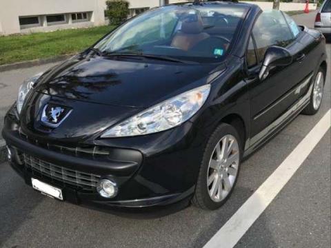 Peugeot Peugeot 207 CC 1.6i 16V   cabriolet Noire