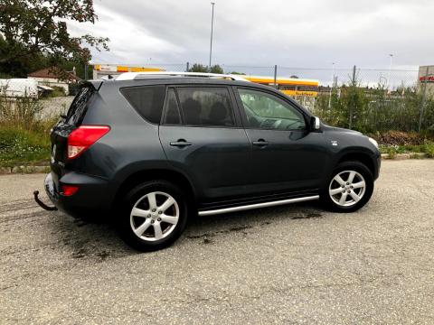 Toyota (Toyota RAV4 RAV4 2.2 4WD Diesel) (Toyota RAV4 RAV4 2.2 4WD Diesel) Gris