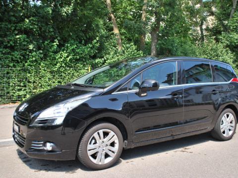 PEUGEOT 5008 Sport Pack 1.6i 16V Turbo