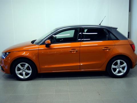 Audi Audi A1 Sportback Année 2013 Kilométrage 25 900 km Audi A1 Sportback Diesel Orange