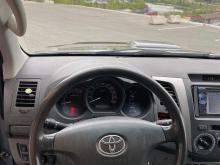 Toyota Hilux Gris