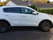 Kia Kia Sportage 1.7diesel blanche Kia Sportage   Blanc