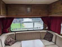 Opel Camping-car Bedford Blitz CF280 Hymer-Mobil Beige
