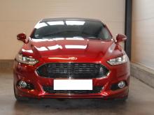 Ford Mondeo Rouge