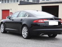 Jaguar XF Noire