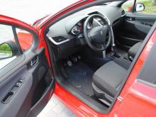 Peugeot 207 Berline Rouge