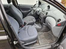 Toyota Yaris 1.0 VVT-i Noire