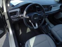 Kia Rio Gris