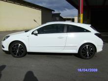 Opel Astra H GTC 1.6 Blanc