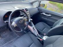 Toyota Auris 1.4 D-4D Gris