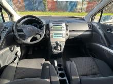 Toyota Corolla Verso 2.2-l-D-4D Gris