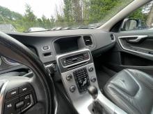 Volvo V60 CROSS CONTRY R-DESIGN 1.6D