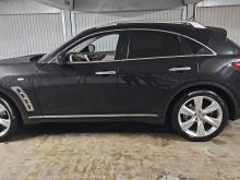 Infiniti FX30d S Noire