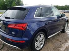 Audi Q5 PRENIUM 2.0L.4-Cylinder petrol Bleu